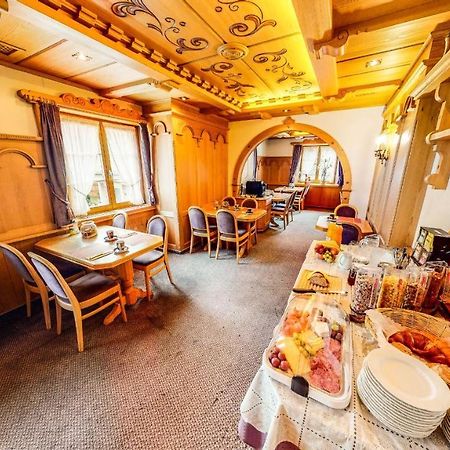 Schweizerhof Hotel Mels ภายนอก รูปภาพ